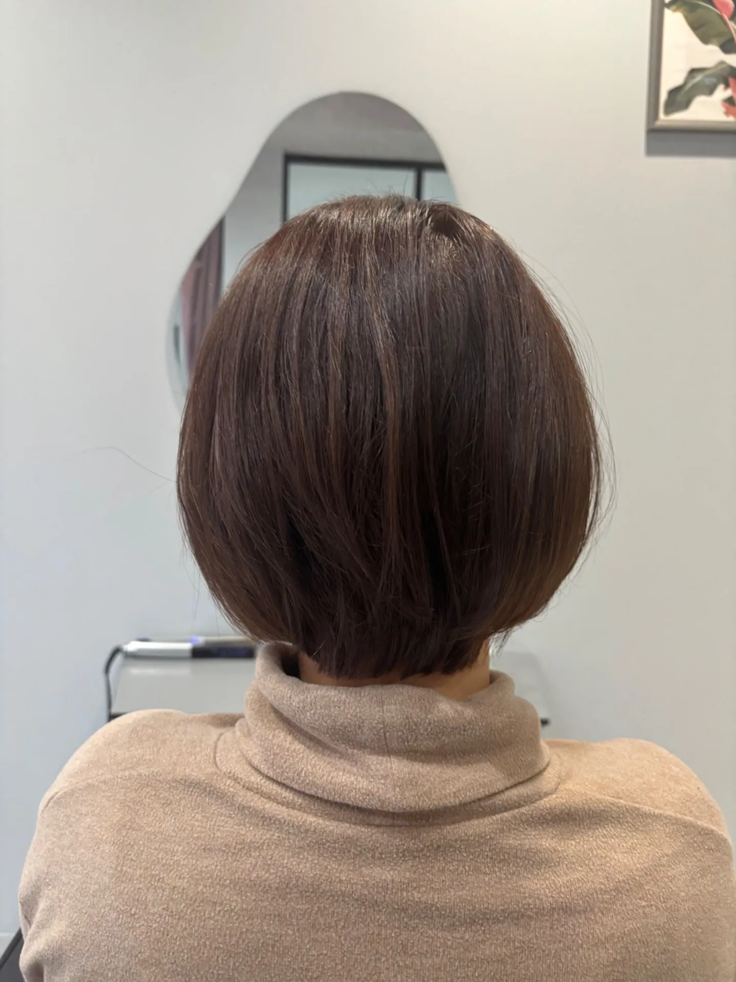 チョコレートブラウン丸みボブ